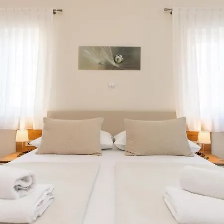 In With Balcony, Air Conditioning, Wifi, Washing Machine * Skradin