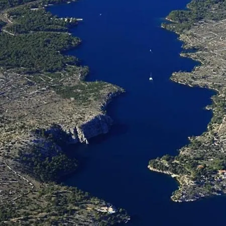 In With Balcony, Air Conditioning, Wifi, Washing Machine * Skradin